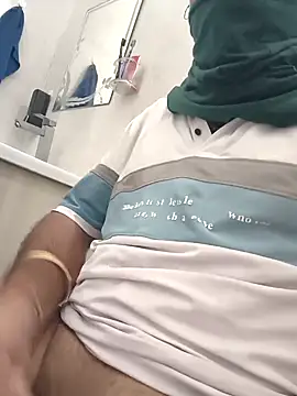 Snapshot of bigdick_lickingexpert08 chatting on October 7, 2025, 4:13 am bigdick lickingexpert08 online show from October 7, 2025, 4:13 am