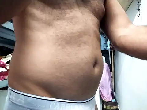 AXEL 84 online show from October 10, 2025, 12:50 pm