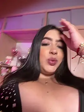 Emiily Moore1 online show from February 26, 2026, 11:05 pm