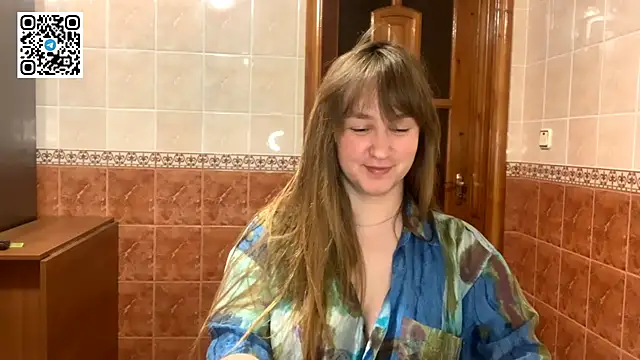 Snapshot of MaroonMoon_ chatting on October 12, 2025, 7:48 pm MaroonMoon online show from October 12, 2025, 7:48 pm