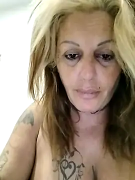 canariamorbosa online show from November 8, 2025, 10:13 pm