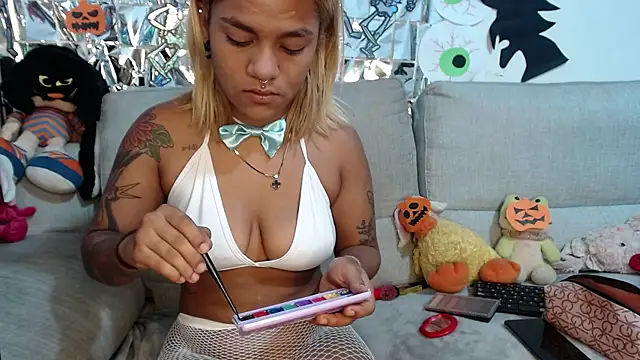 Raycatt1 online show from October 31, 2025, 9:06 am