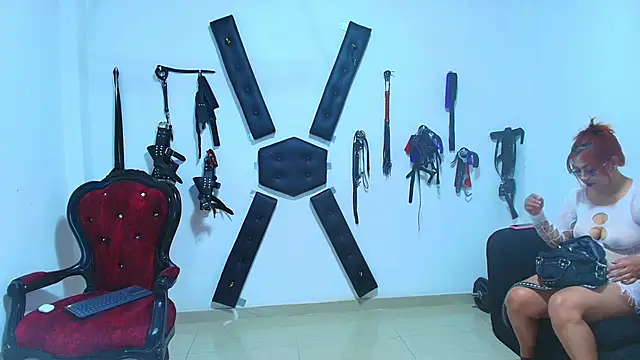 Snapshot of Adonis_artemis chatting on November 4, 2025, 2:21 pm Adonis artemis online show from November 4, 2025, 2:21 pm