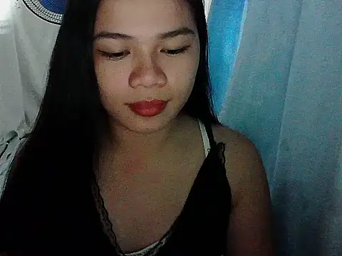 Snapshot of Zachariah_05 chatting on November 18, 2025, 10:40 am Zachariah 05 online show from November 18, 2025, 10:40 am