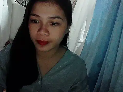 Snapshot of Zachariah_05 chatting on November 16, 2025, 6:07 am Zachariah 05 online show from November 16, 2025, 6:07 am