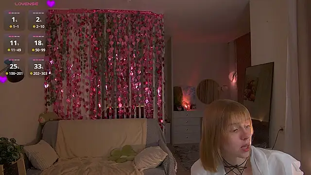 sofiapurex online show from February 11, 2026, 8:31 pm