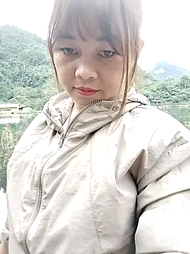 Snapshot of Lyly_nuce chatting on October 24, 2025, 8:46 am Lyly nuce online show from October 24, 2025, 8:46 am