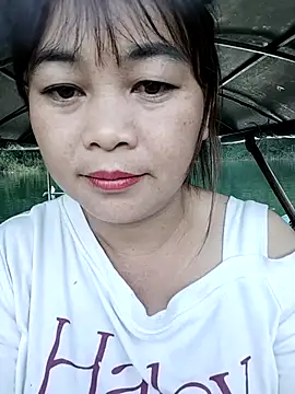 Snapshot of Lyly_nuce chatting on October 26, 2025, 12:00 am Lyly nuce online show from October 26, 2025, 12:00 am