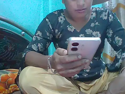 Snapshot of angel_marea chatting on February 2, 2026, 2:38 pm angel marea online show from February 2, 2026, 2:38 pm