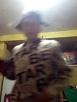 Snapshot of Bebicho14 chatting on April 13, 2026, 2:04 am Bebicho14 online show from April 13, 2026, 2:04 am