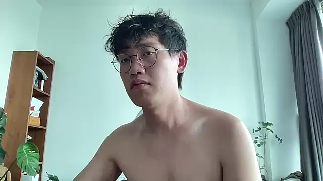 Passionatetwink2 online show from October 24, 2025, 9:52 am