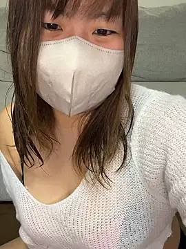 xxx yuna xxx online show from November 24, 2025, 8:20 pm