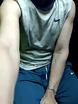 chocolate alone online show from December 5, 2025, 12:04 pm