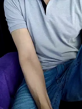 chocolate alone online show from October 30, 2025, 6:01 am