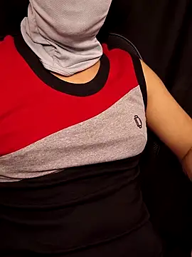 chocolate alone online show from September 20, 2025, 6:40 am