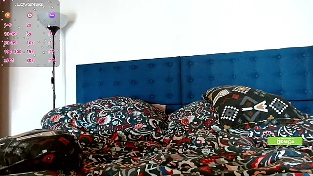 Snapshot of MariaHoward chatting on September 19, 2025, 8:18 am MariaHoward online show from September 19, 2025, 8:18 am