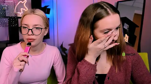 Snapshot of mila_glow1 chatting on November 23, 2025, 9:19 am mila glow1 online show from November 23, 2025, 9:19 am