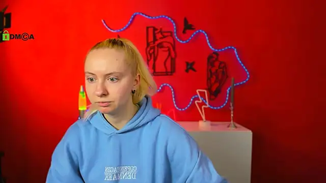 mila glow1 online show from March 27, 2026, 12:50 pm