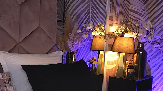 Snapshot of EvaRhea chatting on February 9, 2026, 4:32 am EvaRhea online show from February 9, 2026, 4:32 am