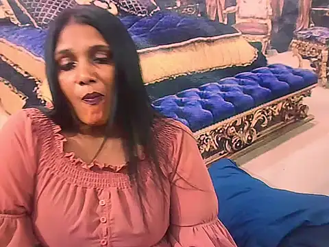 Snapshot of IndianSexyLady4u chatting on December 14, 2025, 8:47 pm IndianSexyLady4u online show from December 14, 2025, 8:47 pm