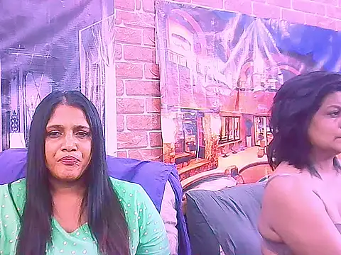 Snapshot of IndianSexyLady4u chatting on October 28, 2025, 6:51 pm IndianSexyLady4u online show from October 28, 2025, 6:51 pm