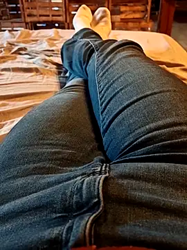 Snapshot of Horny_mummy chatting on March 15, 2026, 4:58 pm Horny mummy online show from March 15, 2026, 4:58 pm