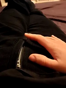 Snapshot of Horny_mummy chatting on December 17, 2025, 3:50 pm Horny mummy online show from December 17, 2025, 3:50 pm