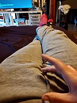 Snapshot of Horny_mummy chatting on January 11, 2026, 10:55 am Horny mummy online show from January 11, 2026, 10:55 am