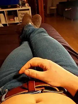 Snapshot of Horny_mummy chatting on January 5, 2026, 8:01 pm Horny mummy online show from January 5, 2026, 8:01 pm