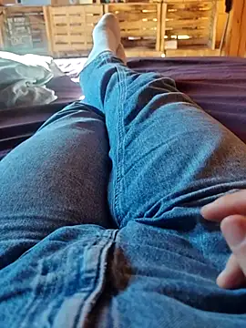 Snapshot of Horny_mummy chatting on April 14, 2026, 2:44 pm Horny mummy online show from April 14, 2026, 2:44 pm