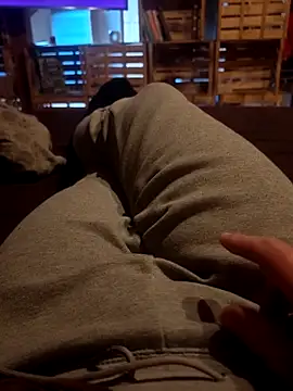 Snapshot of Horny_mummy chatting on April 10, 2026, 5:31 pm Horny mummy online show from April 10, 2026, 5:31 pm