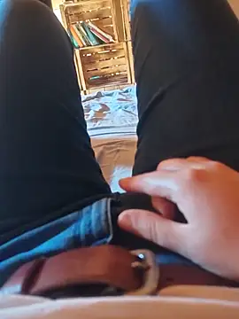 Horny mummy online show from May 22, 2026, 2:37 pm