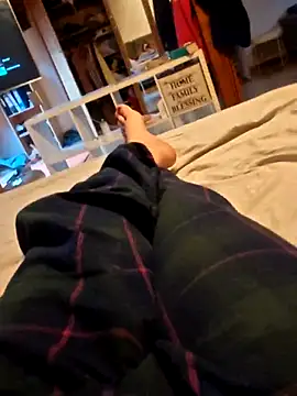 Snapshot of Horny_mummy chatting on February 13, 2026, 8:14 am Horny mummy online show from February 13, 2026, 8:14 am