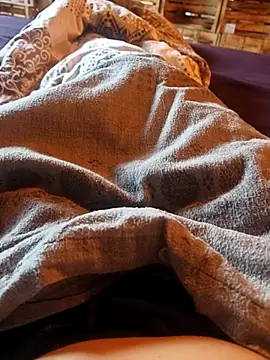 Snapshot of Horny_mummy chatting on April 5, 2026, 6:20 am Horny mummy online show from April 5, 2026, 6:20 am