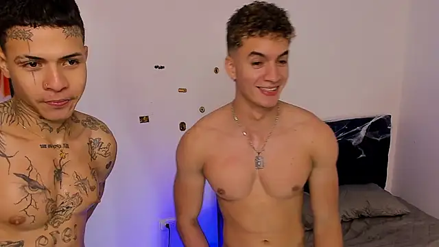 Snapshot of paull_george chatting on November 1, 2025, 4:08 am paull george online show from November 1, 2025, 4:08 am