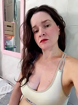 Snapshot of _anita_rojas chatting on April 1, 2026, 2:47 pm anita rojas online show from April 1, 2026, 2:47 pm