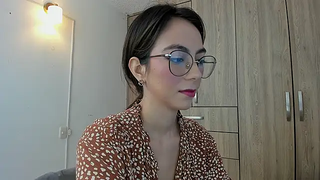 horny adiction online show from September 18, 2025, 1:36 pm