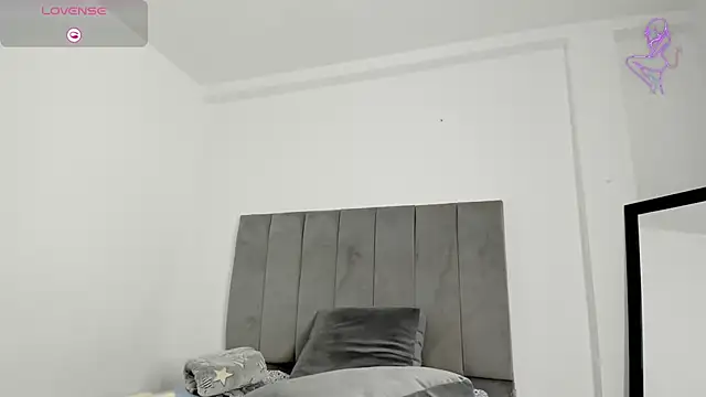 Snapshot of Ebony_danik chatting on February 12, 2026, 11:59 pm Ebony danik online show from February 12, 2026, 11:59 pm