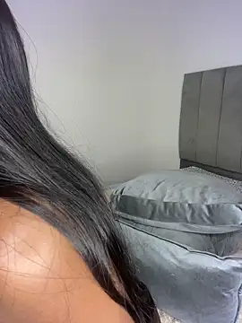 Snapshot of Ebony_danik chatting on February 14, 2026, 2:50 pm Ebony danik online show from February 14, 2026, 2:50 pm