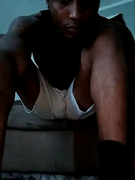 Snapshot of Dropdingo chatting on November 21, 2025, 3:27 am Dropdingo online show from November 21, 2025, 3:27 am