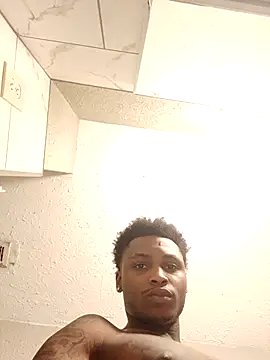 Snapshot of Dropdingo chatting on November 18, 2025, 7:55 am Dropdingo online show from November 18, 2025, 7:55 am