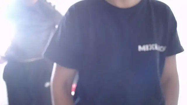 yohacriss online show from December 2, 2025, 6:53 pm