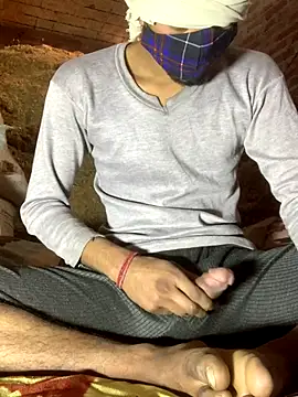 Snapshot of uniquesexyboy5689 chatting on December 21, 2025, 10:39 am uniquesexyboy5689 online show from December 21, 2025, 10:39 am