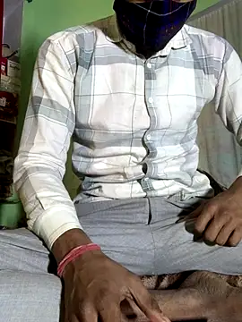 Snapshot of uniquesexyboy5689 chatting on December 23, 2025, 7:40 am uniquesexyboy5689 online show from December 23, 2025, 7:40 am