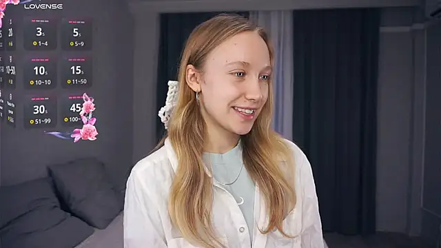 Snapshot of EarnestineGyllenband chatting on November 1, 2025, 7:02 am EarnestineGyllenband online show from November 1, 2025, 7:02 am