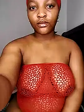 Snapshot of ThickBoityAlison_ chatting on July 13, 2026, 10:42 pm ThickBoityAlison online show from July 13, 2026, 10:42 pm