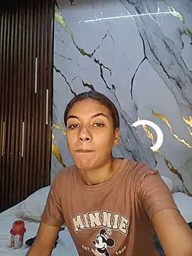 Snapshot of VictoriaDuart chatting on May 15, 2026, 8:18 pm VictoriaDuart online show from May 15, 2026, 8:18 pm