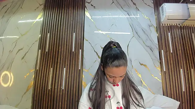 Snapshot of VictoriaDuart chatting on March 16, 2026, 8:33 pm VictoriaDuart online show from March 16, 2026, 8:33 pm