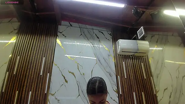 Snapshot of VictoriaDuart chatting on March 26, 2026, 8:29 pm VictoriaDuart online show from March 26, 2026, 8:29 pm