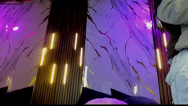 VictoriaDuart online show from September 25, 2025, 7:53 pm